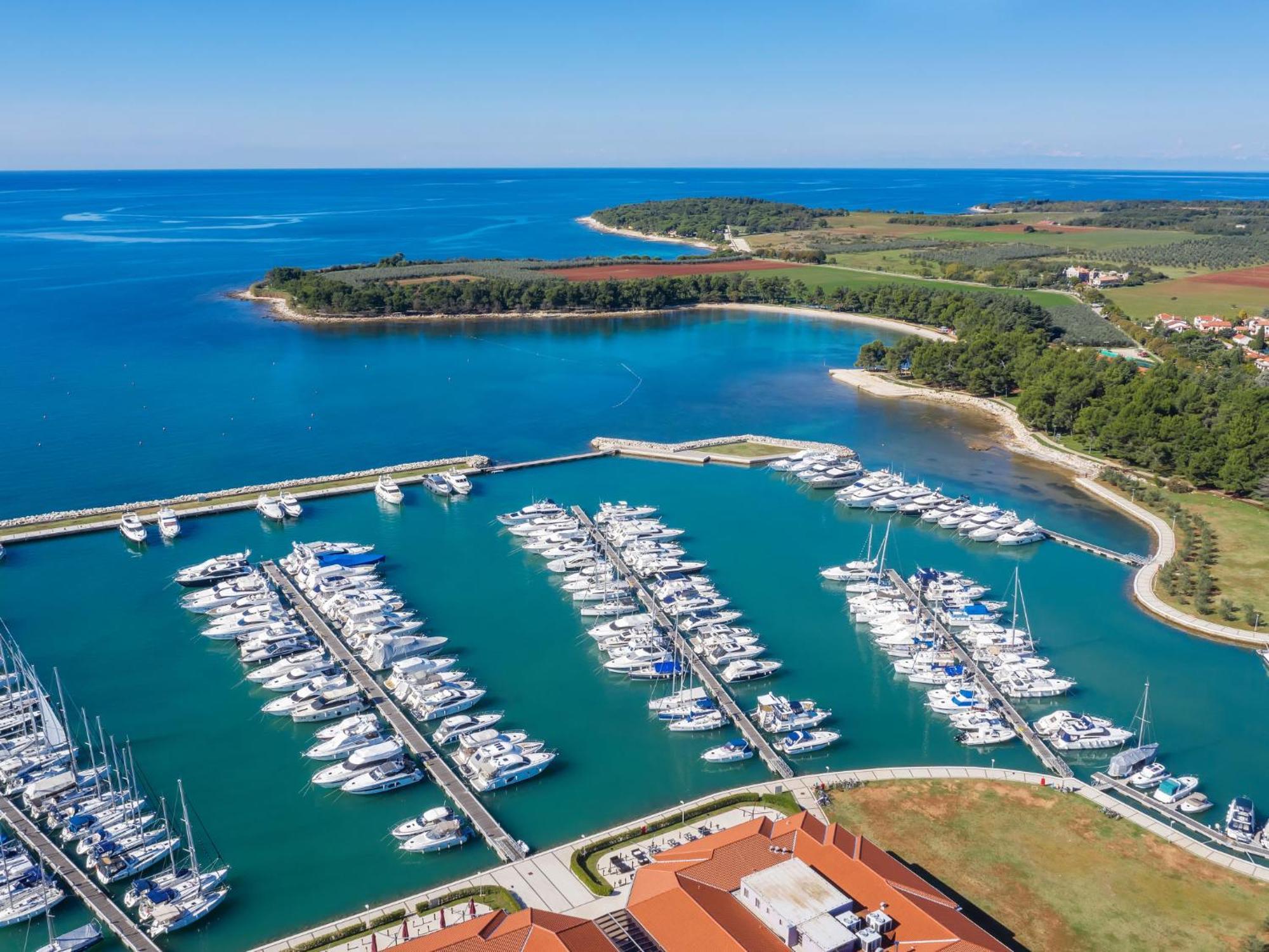 Marina - Nvg115 By Interhome Apartment Novigrad Istria